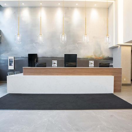 Sandman Signature Dartmouth Hotel & Suites Bagian luar foto