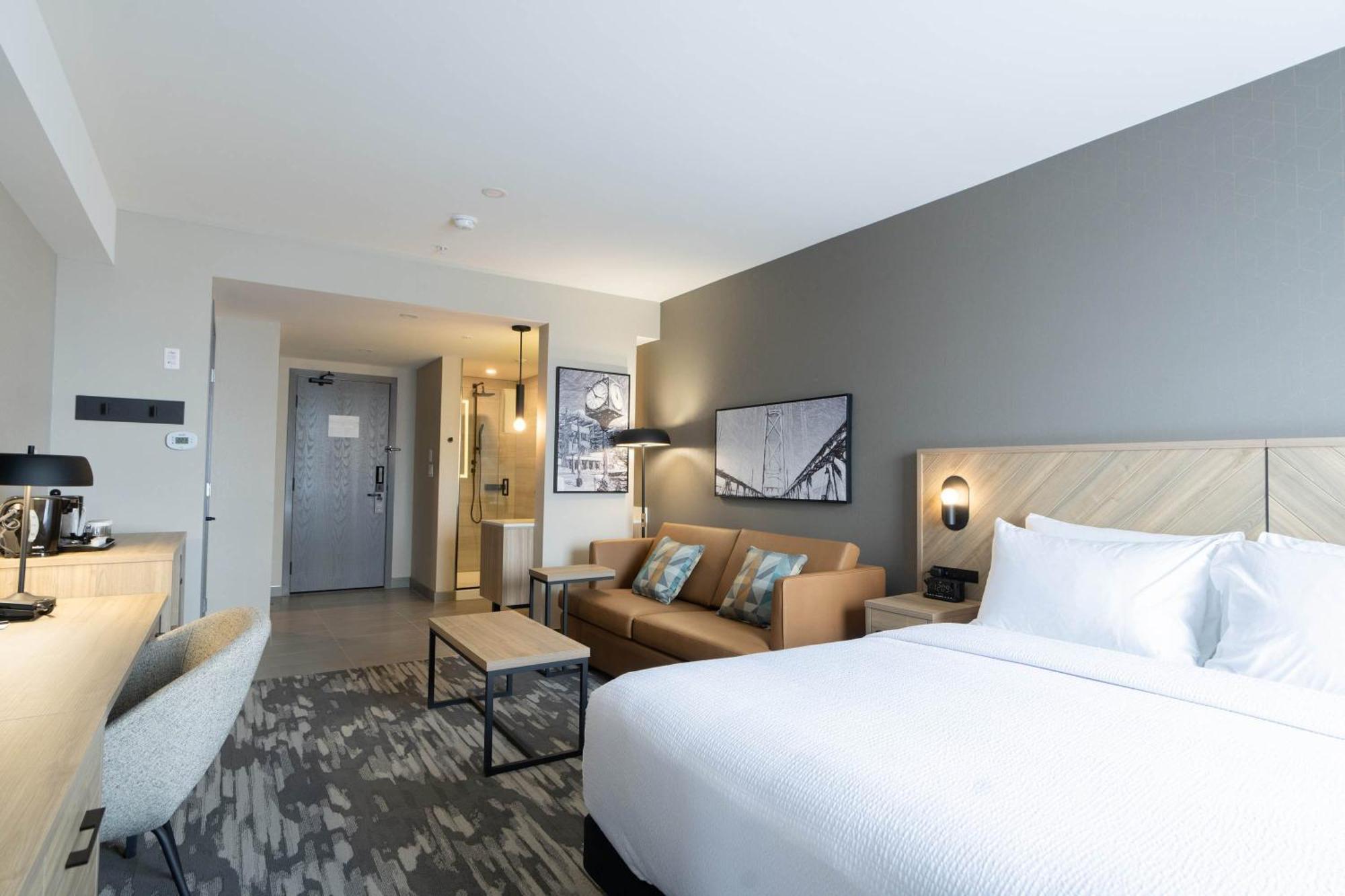 Sandman Signature Dartmouth Hotel & Suites Bagian luar foto