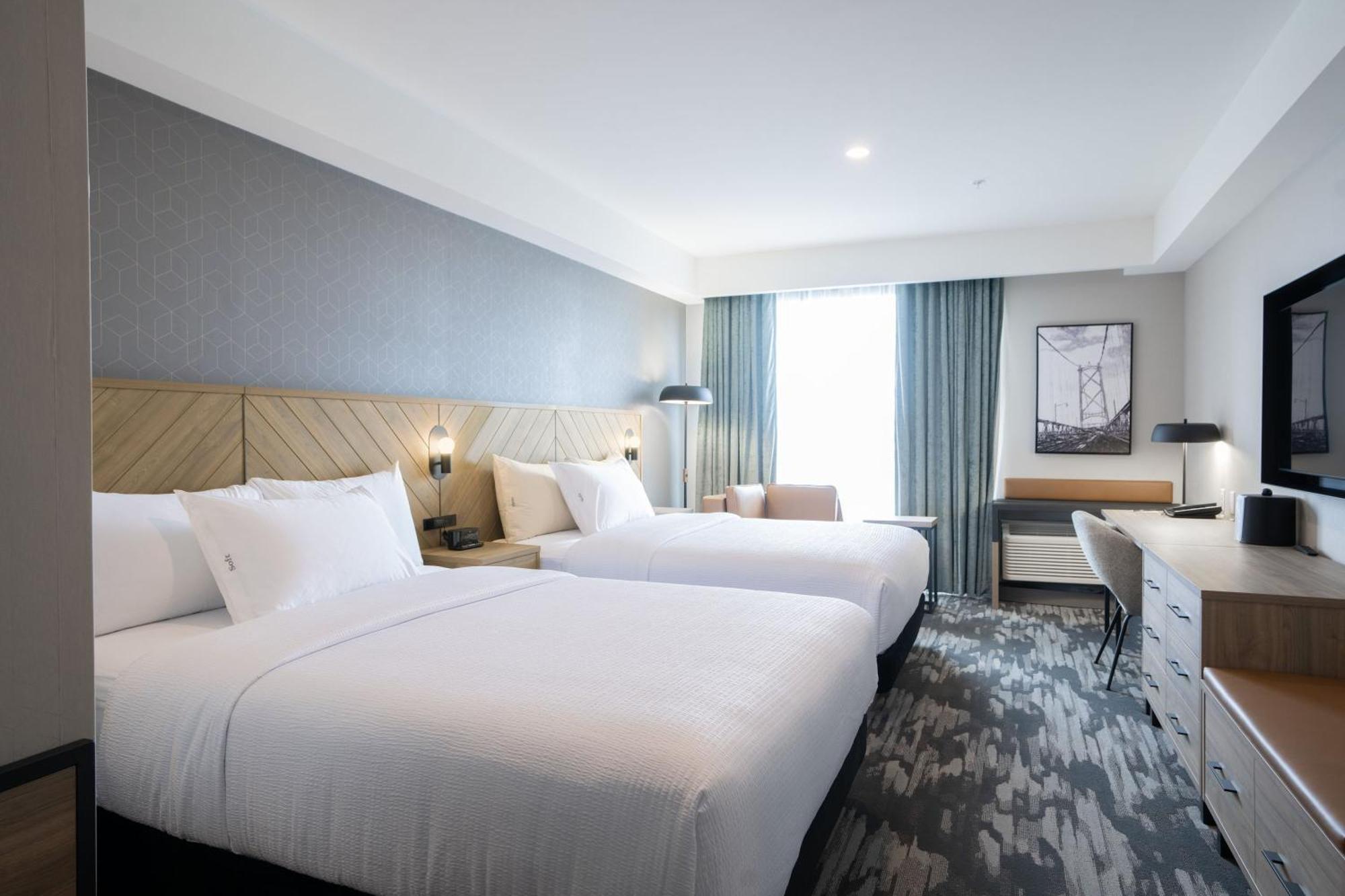Sandman Signature Dartmouth Hotel & Suites Bagian luar foto
