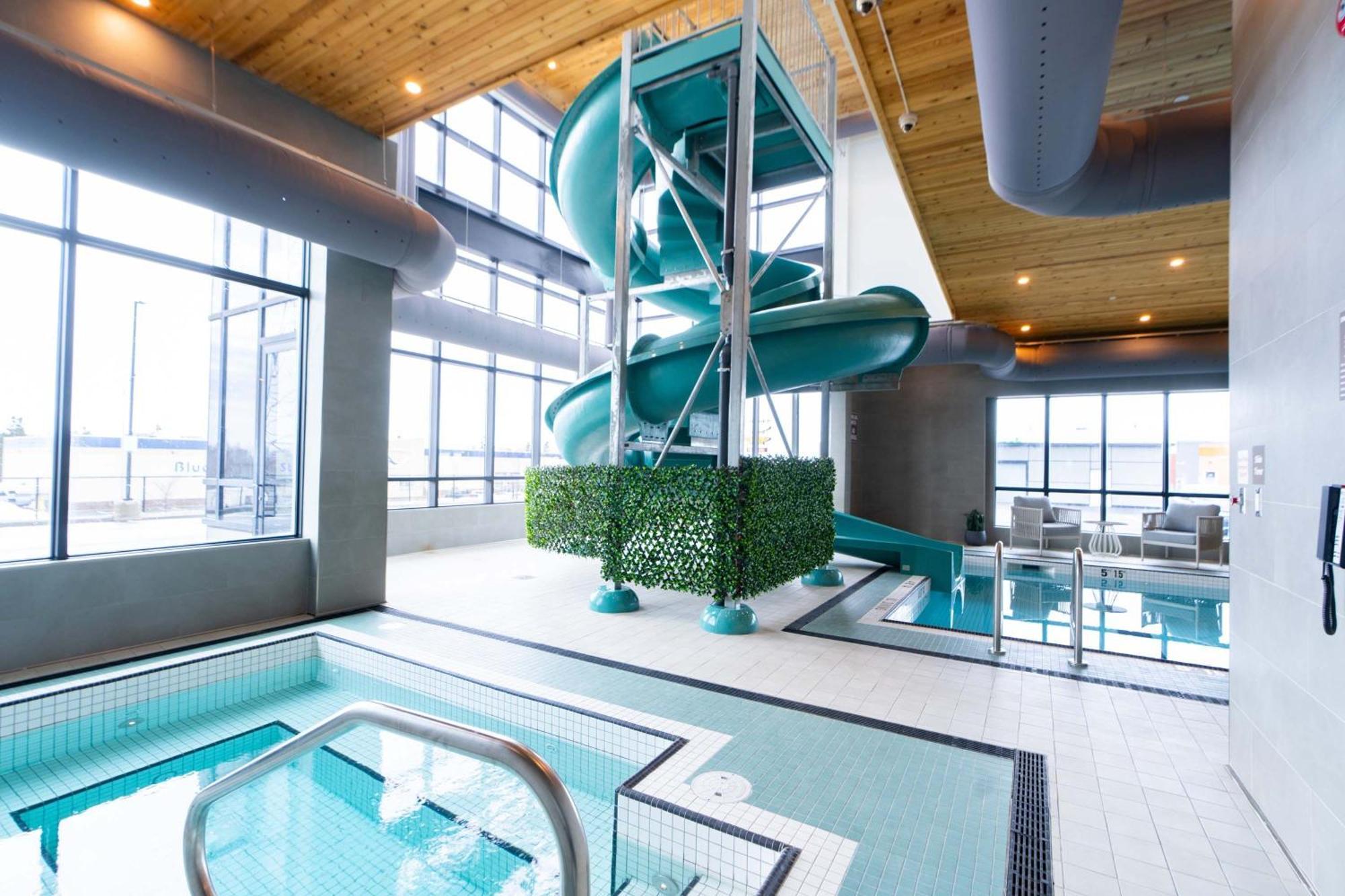 Sandman Signature Dartmouth Hotel & Suites Bagian luar foto