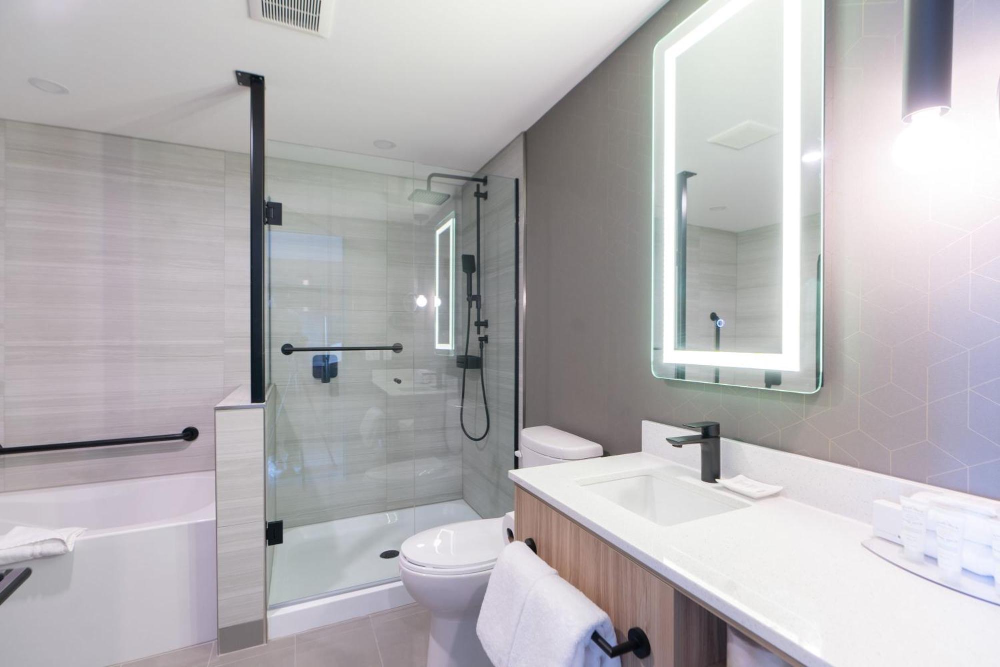 Sandman Signature Dartmouth Hotel & Suites Bagian luar foto