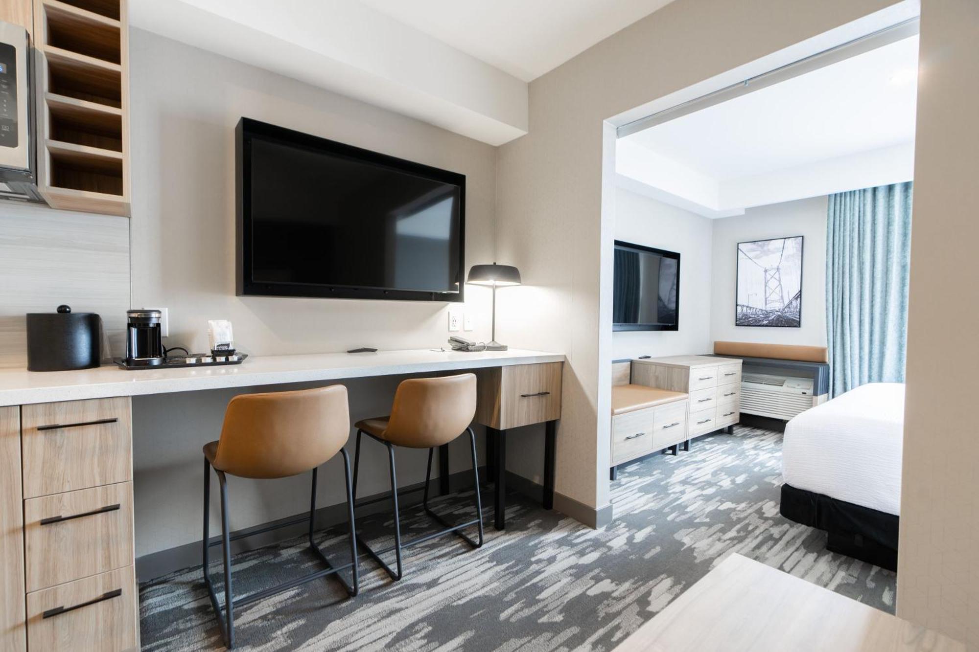 Sandman Signature Dartmouth Hotel & Suites Bagian luar foto